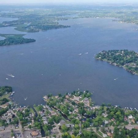 Chain O Lakes Nautical 4Bed 3Bath Waterfront With Bonus Room, Large Deck And Hot Tub Fox Lake Extérieur photo
