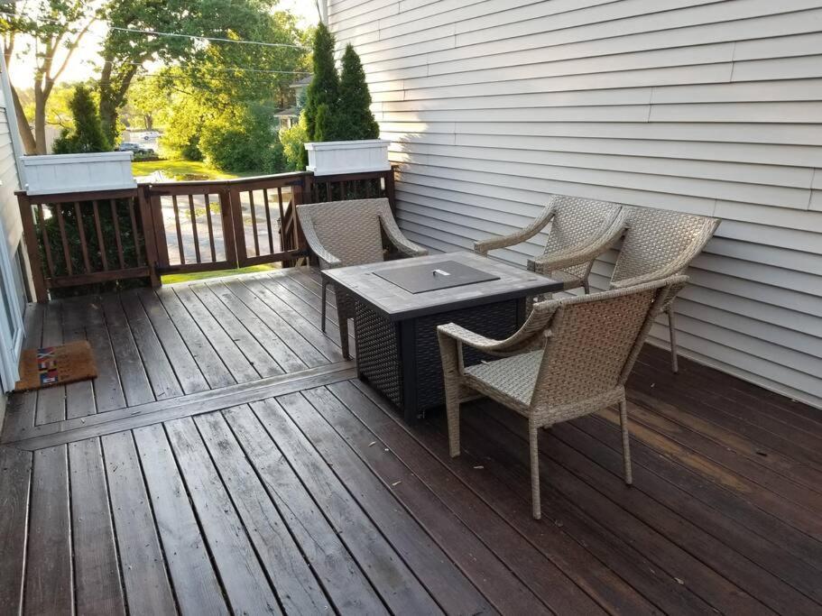 Chain O Lakes Nautical 4Bed 3Bath Waterfront With Bonus Room, Large Deck And Hot Tub Fox Lake Extérieur photo