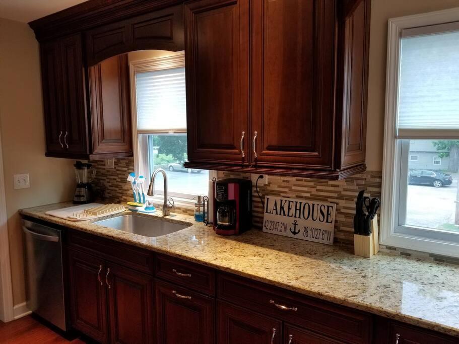 Chain O Lakes Nautical 4Bed 3Bath Waterfront With Bonus Room, Large Deck And Hot Tub Fox Lake Extérieur photo