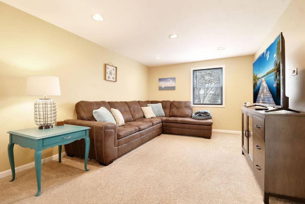 Chain O Lakes Nautical 4Bed 3Bath Waterfront With Bonus Room, Large Deck And Hot Tub Fox Lake Extérieur photo
