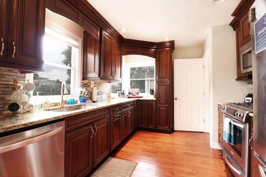 Chain O Lakes Nautical 4Bed 3Bath Waterfront With Bonus Room, Large Deck And Hot Tub Fox Lake Extérieur photo