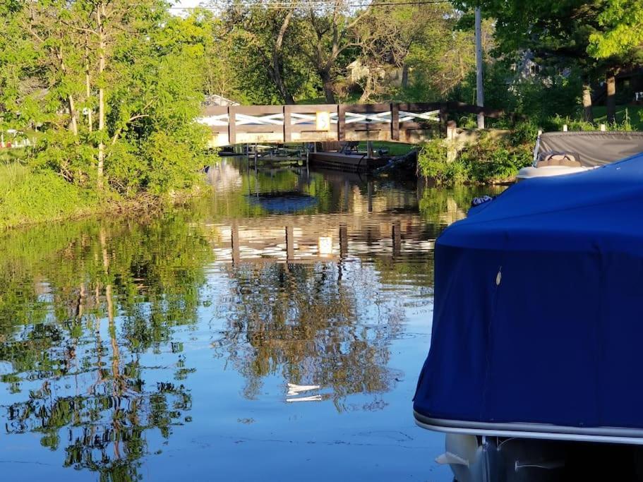 Chain O Lakes Nautical 4Bed 3Bath Waterfront With Bonus Room, Large Deck And Hot Tub Fox Lake Extérieur photo