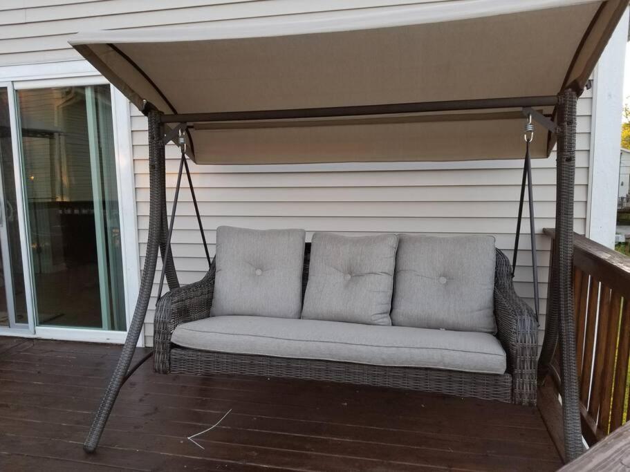 Chain O Lakes Nautical 4Bed 3Bath Waterfront With Bonus Room, Large Deck And Hot Tub Fox Lake Extérieur photo